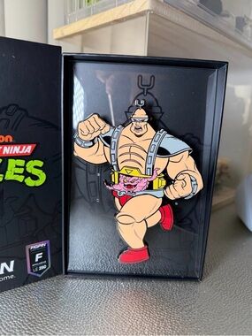 FIGPIN XL Krang X73 LE 250 + LOGO Pin